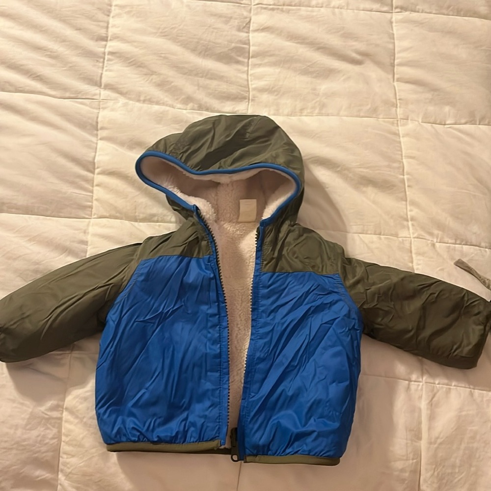 Gap baby jacket like new 0-6 months